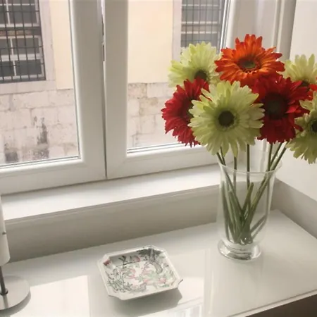 Exquisit 4 Bedroom Apartment In Lisbon Apartamento *