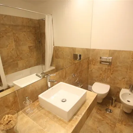 아파트 Exquisit 4 Bedroom Apartment In Lisbon