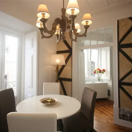 Exquisit 4 Bedroom Apartment In Lisbon 리스본
